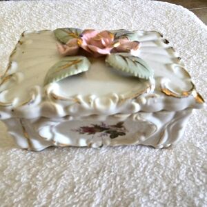 Vintage Japan White Porcelain 3D Pink Roses Rectangular 4" Trinket Box